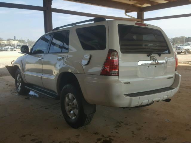 JTEBU14R570118501 - 2007 TOYOTA 4RUNNER SR WHITE photo 3