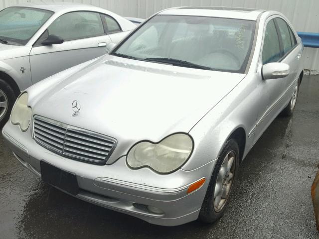 WDBRF64J72E004126 - 2002 MERCEDES-BENZ C 320 SILVER photo 2