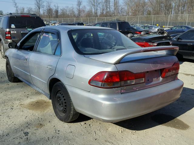 JHMCG66542C014966 - 2002 HONDA ACCORD LX SILVER photo 3