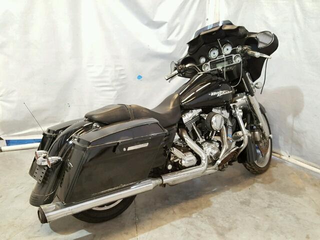 1HD1KB419AB616104 - 2010 HARLEY-DAVIDSON FLHX BLACK photo 4