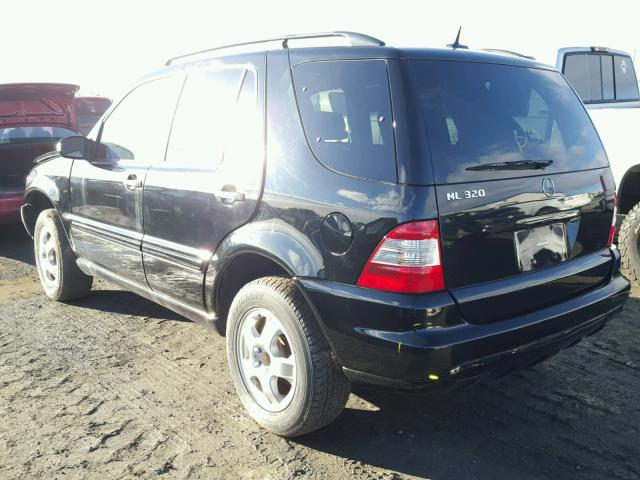 4JGAB54E53A401152 - 2003 MERCEDES-BENZ ML 320 BLACK photo 3