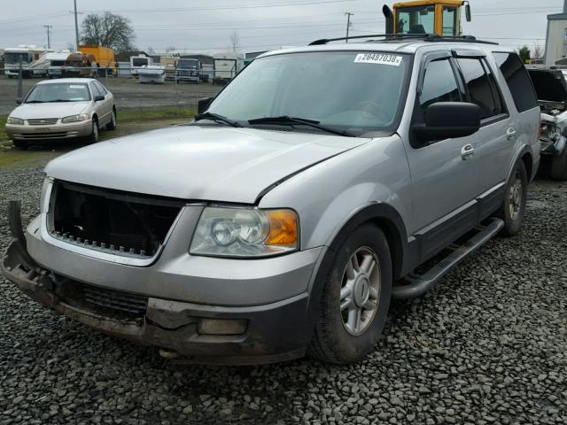 1FMFU16L84LA25198 - 2004 FORD EXPEDITION SILVER photo 2