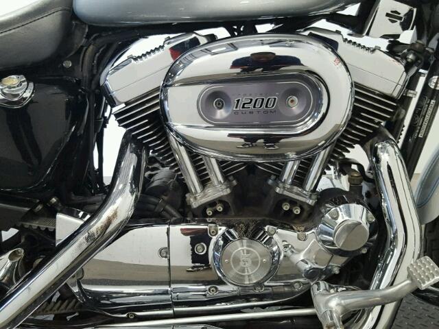 1HD1CGP375K410826 - 2005 HARLEY-DAVIDSON XL1200 C SILVER photo 5