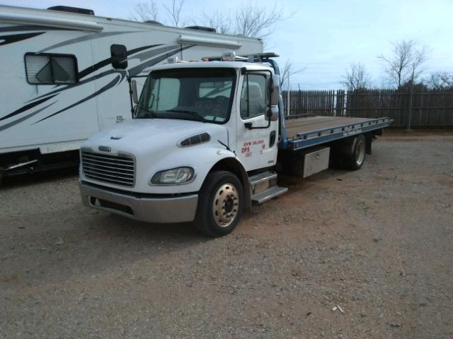 1FVACWDT39HAJ7481 - 2009 FREIGHTLINER M2 106 MED WHITE photo 2