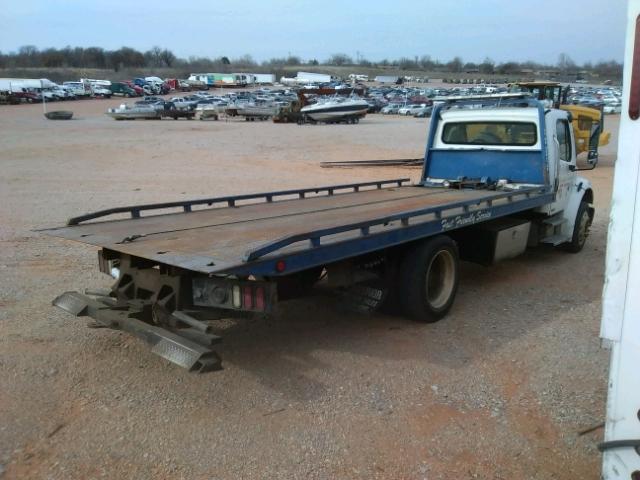 1FVACWDT39HAJ7481 - 2009 FREIGHTLINER M2 106 MED WHITE photo 4