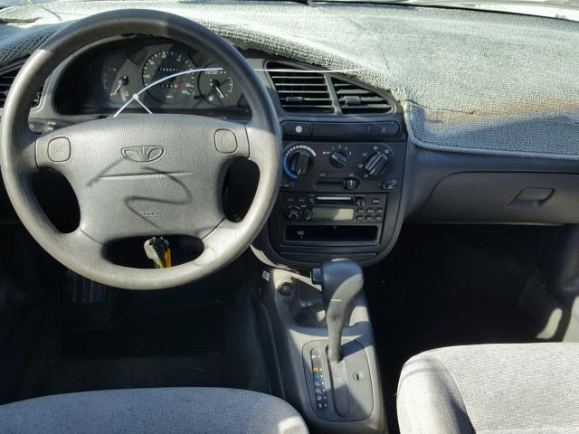 KLATA52671B641605 - 2001 DAEWOO LANOS S 银色 照片 9