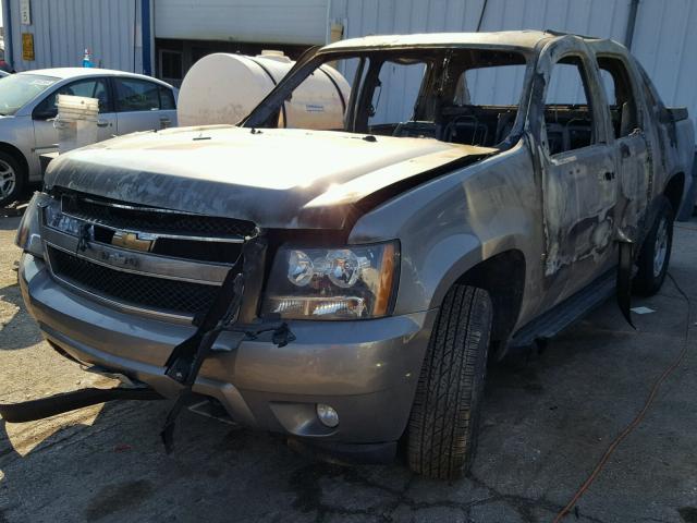 3GNFK12317G148883 - 2007 CHEVROLET AVALANCHE GRAY photo 2