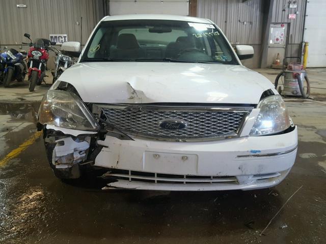 1FAHP24117G136786 - 2007 FORD FIVE HUNDR WHITE photo 9