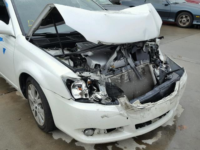 4T1BK36B08U253980 - 2008 TOYOTA AVALON XL WHITE photo 9