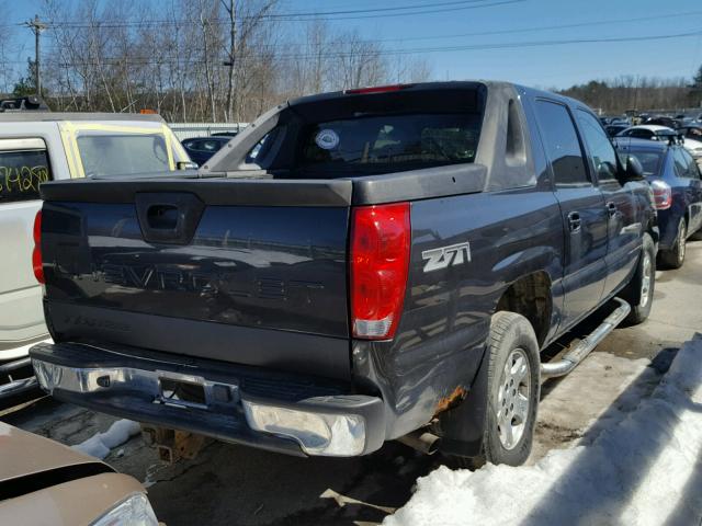 3GNEK12Z65G173274 - 2005 CHEVROLET AVALANCHE GRAY photo 4