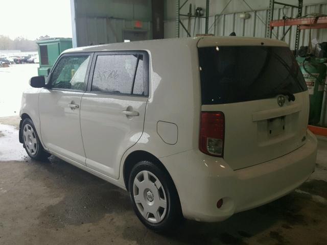 JTLZE4FE0C1142046 - 2012 TOYOTA SCION XB WHITE photo 3