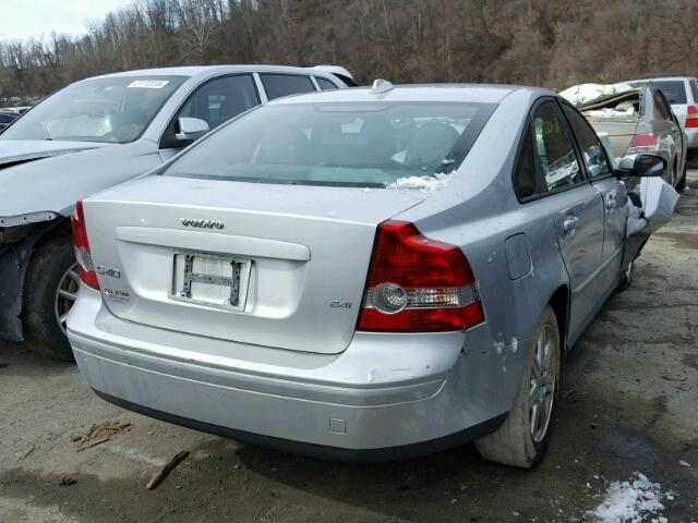 YV1MS382972314399 - 2007 VOLVO S40 2.4I SILVER photo 4