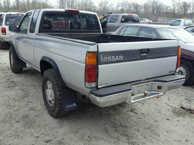 1N6HD16Y8RC369790 - 1994 NISSAN TRUCK KING SILVER photo 3