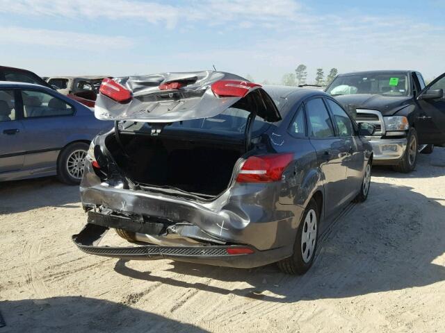 1FADP3E26JL216434 - 2018 FORD FOCUS S CHARCOAL photo 4