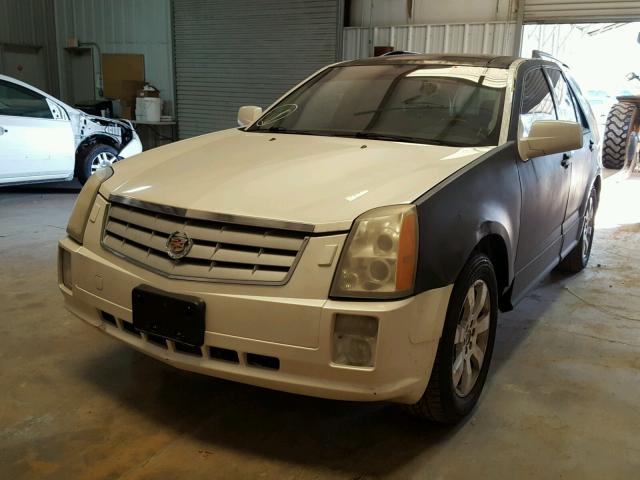 1GYEE63AX60145547 - 2006 CADILLAC SRX WHITE photo 2