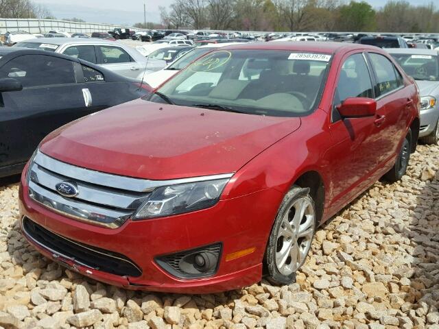 3FAHP0HA3CR381655 - 2012 FORD FUSION SE RED photo 2