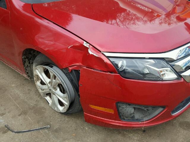 3FAHP0HA3CR381655 - 2012 FORD FUSION SE RED photo 9