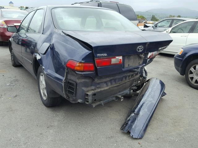 4T1BG22K6VU078065 - 1997 TOYOTA CAMRY CE BLUE photo 3