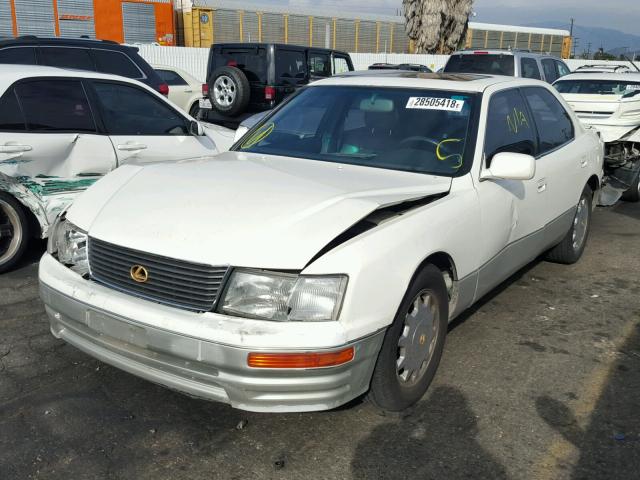 JT8BH28F0V0072960 - 1997 LEXUS LS 400 WHITE photo 2