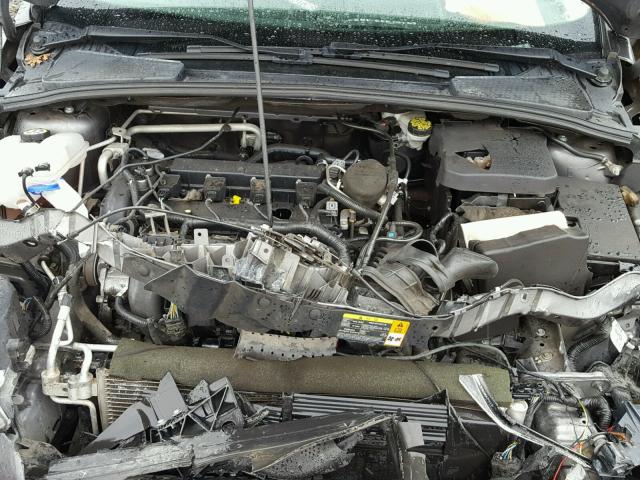 1FAHP3M2XCL453823 - 2012 FORD FOCUS SEL GRAY photo 7