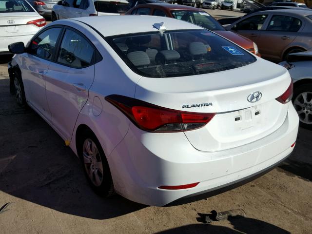 5NPDH4AE4GH787723 - 2016 HYUNDAI ELANTRA SE WHITE photo 3