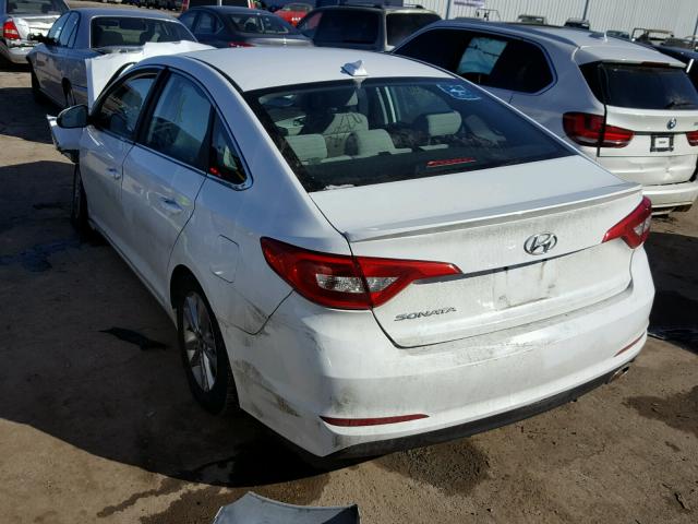 5NPE24AF2GH374200 - 2016 HYUNDAI SONATA SE WHITE photo 3