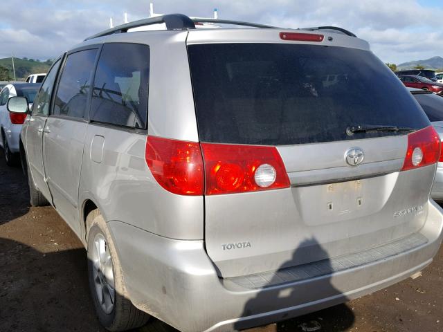 5TDBA23C46S056732 - 2006 TOYOTA SIENNA LE SILVER photo 3