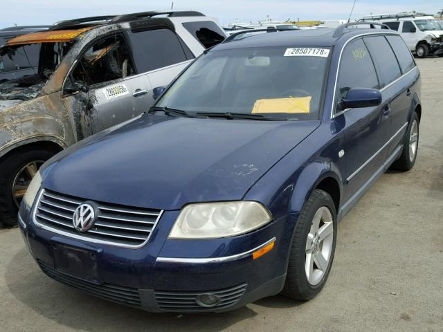 WVWWH63B34E004314 - 2004 VOLKSWAGEN PASSAT GLX BLUE photo 2