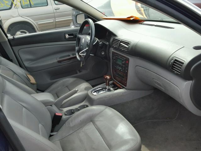 WVWWH63B34E004314 - 2004 VOLKSWAGEN PASSAT GLX BLUE photo 5