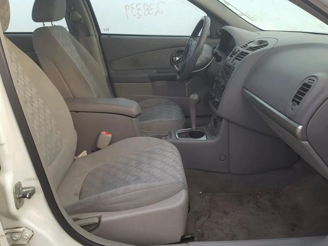 1G1ZT52854F126137 - 2004 CHEVROLET MALIBU LS თეთრი ფოტო 5