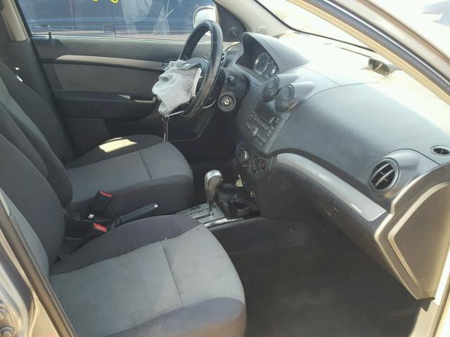 KL1TD66E99B649750 - 2009 CHEVROLET AVEO LS GRAY photo 5