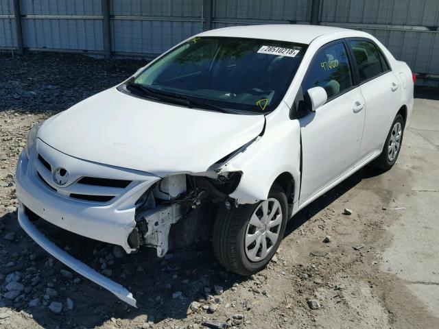 2T1BU4EE6BC554015 - 2011 TOYOTA COROLLA BA WHITE photo 2