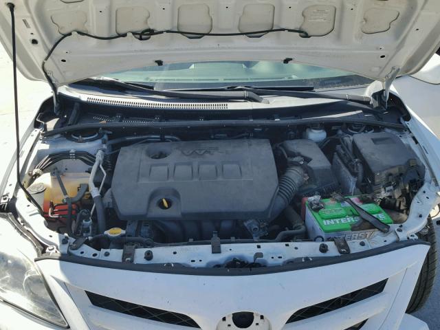 2T1BU4EE6BC554015 - 2011 TOYOTA COROLLA BA WHITE photo 7