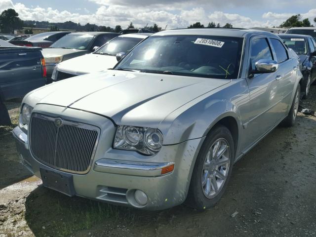 2C3KA63HX6H249263 - 2006 CHRYSLER 300C SILVER photo 2