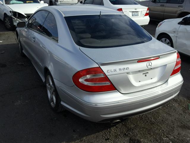 WDBTJ75J35F132449 - 2005 MERCEDES-BENZ CLK 500 SILVER photo 3