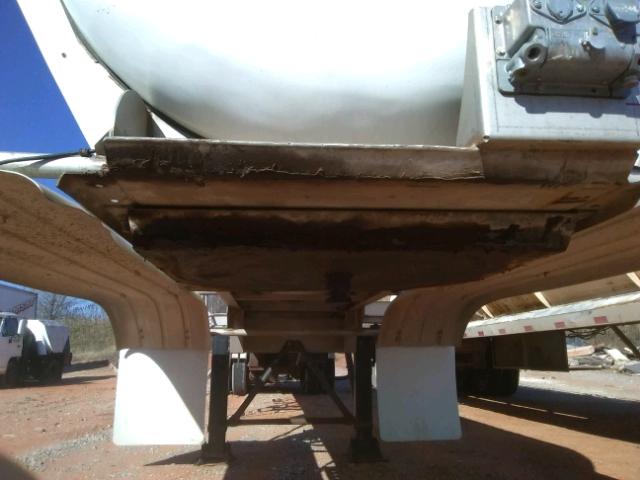 2T9T21432CB089083 - 2012 TANK TRAILER WHITE photo 9