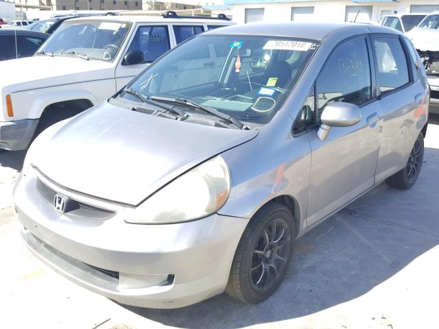 JHMGD38488S041079 - 2008 HONDA FIT GRAY photo 2