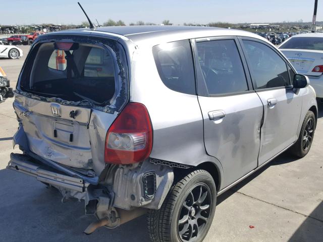 JHMGD38488S041079 - 2008 HONDA FIT GRAY photo 4