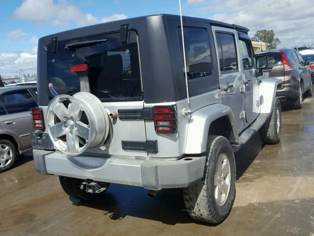 1J8GA59148L598701 - 2008 JEEP WRANGLER U SILVER photo 4