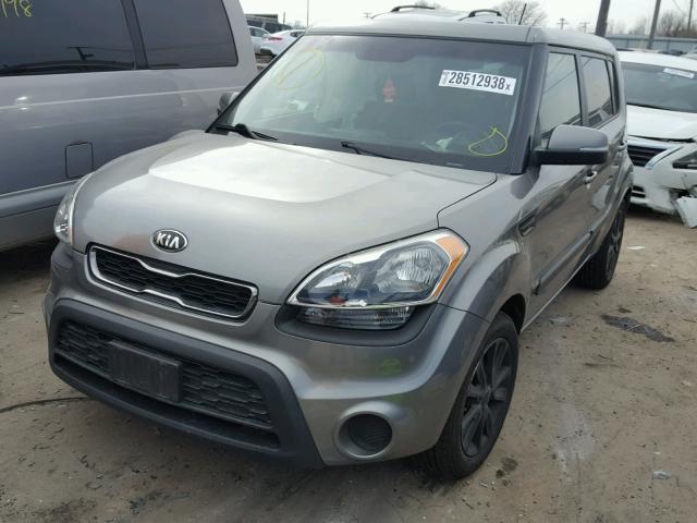 KNDJT2A60D7536258 - 2013 KIA SOUL + GRAY photo 2