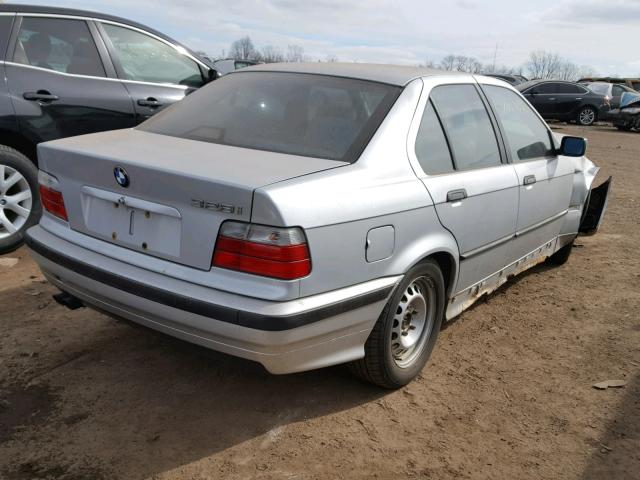 WBACD4328WAV63934 - 1998 BMW 328 I AUTO SILVER photo 4