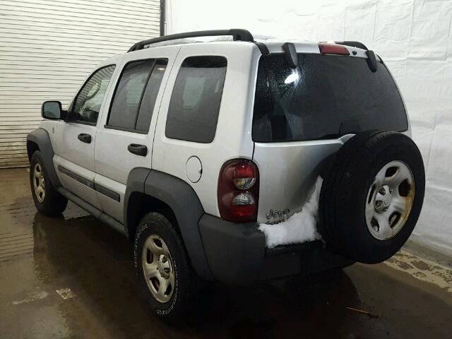 1J4GL48K87W635066 - 2007 JEEP LIBERTY SP SILVER photo 3