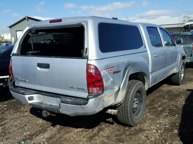 5TELU42NX5Z125824 - 2005 TOYOTA TACOMA DOU SILVER photo 4