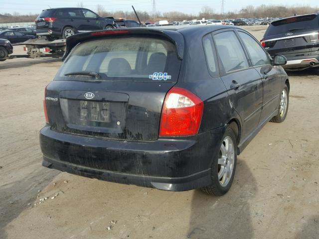 KNAFE161155077677 - 2005 KIA SPECTRA5 BLACK photo 4