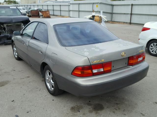 JT8BF28G8W0129034 - 1998 LEXUS ES 300 TAN photo 3