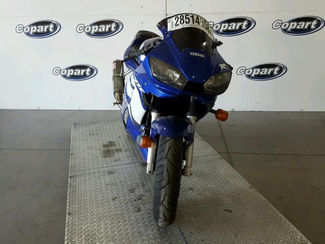 JYARJ04E92A026471 - 2002 YAMAHA YZFR6 L BLUE photo 9