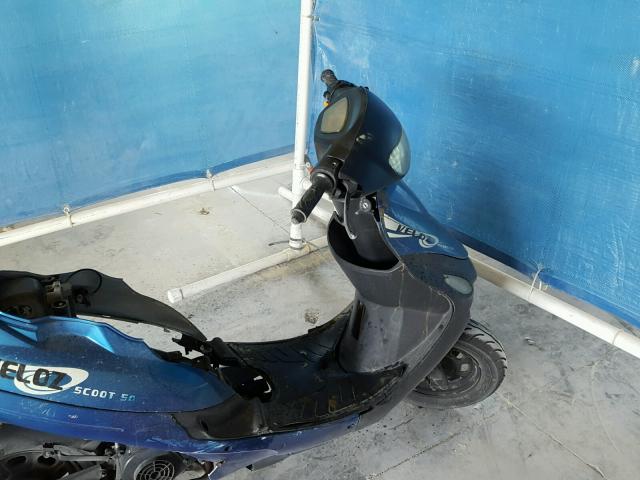 L9NPEACB9F1001302 - 2015 VESPA SCOOTER BLUE photo 5