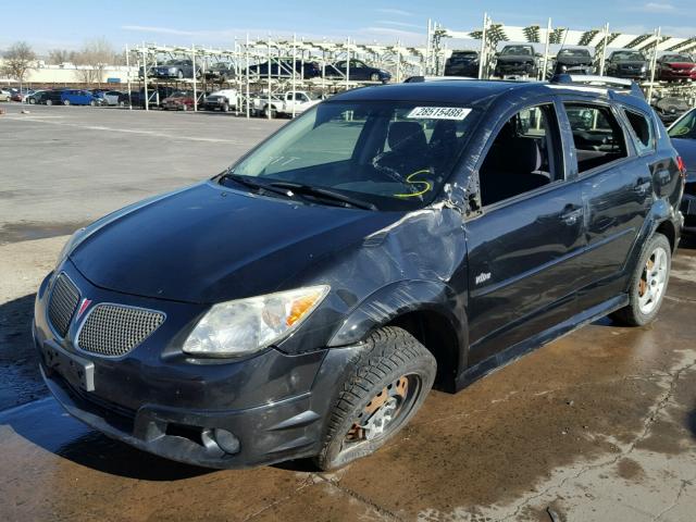 5Y2SL65816Z431050 - 2006 PONTIAC VIBE BLACK photo 2