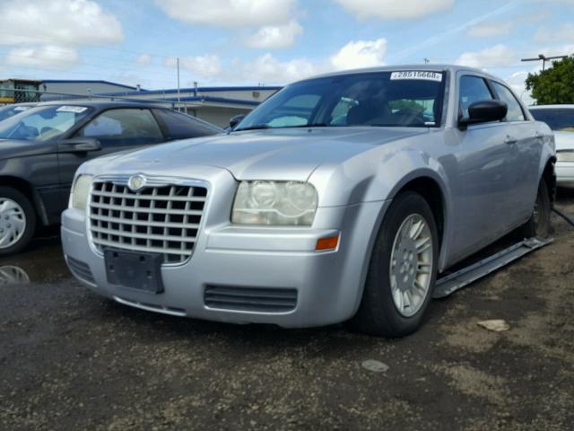 2C3KA43R97H669644 - 2007 CHRYSLER 300 SILVER photo 2