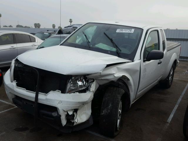 1N6AD0CWXGN900603 - 2016 NISSAN FRONTIER S WHITE photo 2